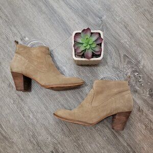 Pegabo Genuine Suede Leather Ankle Booties Sz 9 Sand